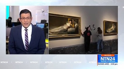 Activistas pegan sus manos en los cuadros de ‘La maja vestida’ y ‘La maja desnuda’ en Madrid