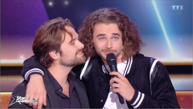 VOICI : Star Academy : cette phrase de Julien qui a provoqué les foudres de Yanis Marshall en plein direct