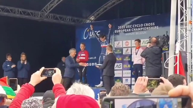 Championnats d'Europe 2022 - Cyclo-cross - Namur - Léo Bisiaux, champion d'Europe chez les Juniors !