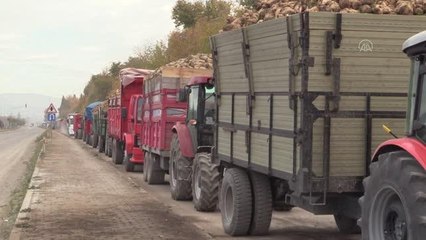 KASTAMONU - Jandarma ekipleri traktör römorklarına reflektör taktı