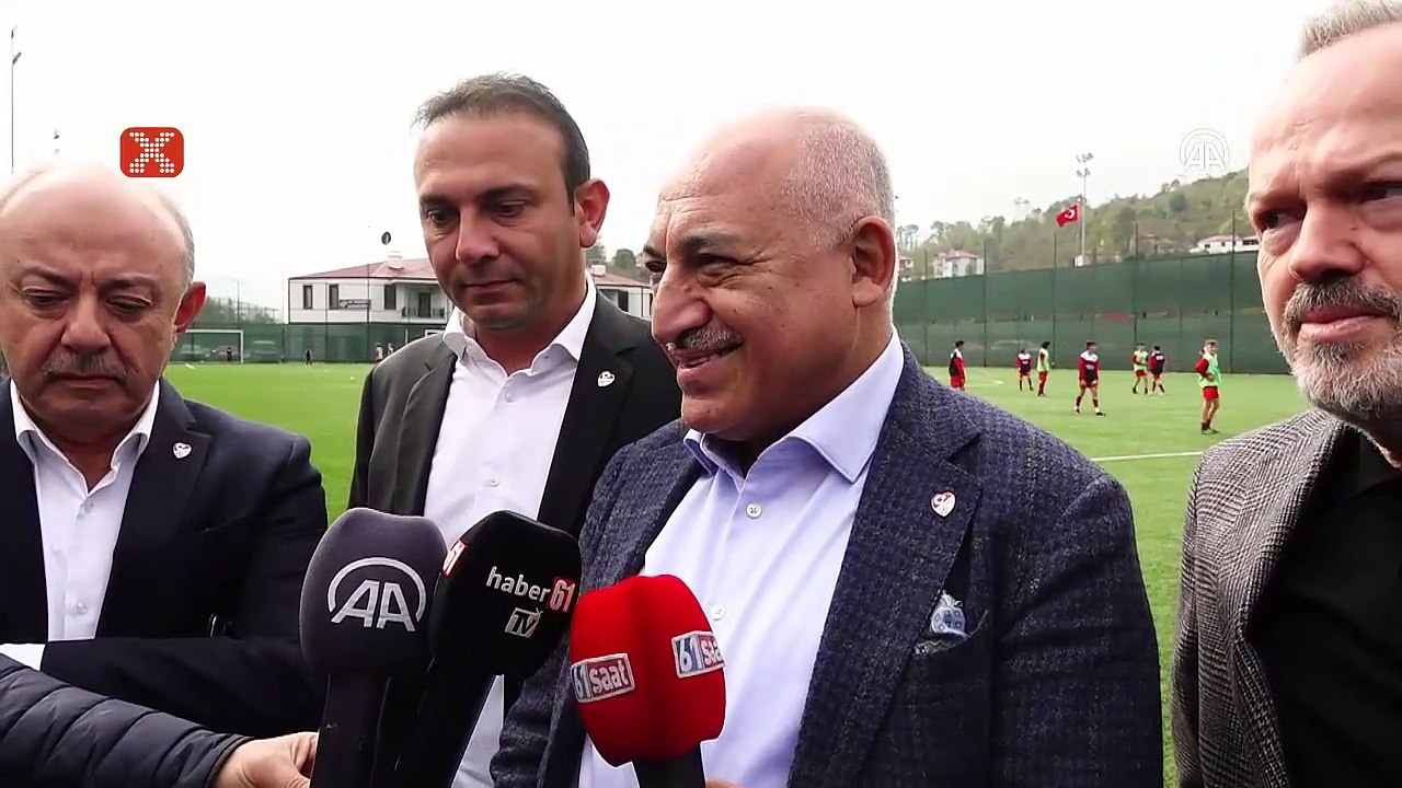 Büyükekşi: "Antrenör yetiştirecek antrenör yetiştirmeliyiz"