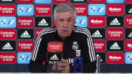 Ancelotti: "Piqué ha sido uno de los centrales más fuertes de esta época"