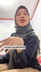 Parodi bunda corla yaola yaola