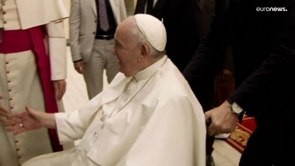 Papa Francisco termina visita ao Bahrein