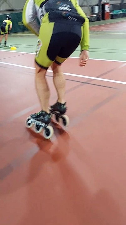 Une minute dans les roues de Sylvain Behr, le Nancéien champion du monde de roller en descente