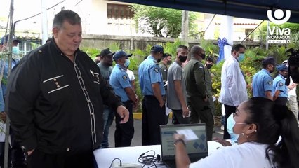 Moisés Absalón Pastora, Diputado de la Asamblea Nacional ejerce su derecho al voto