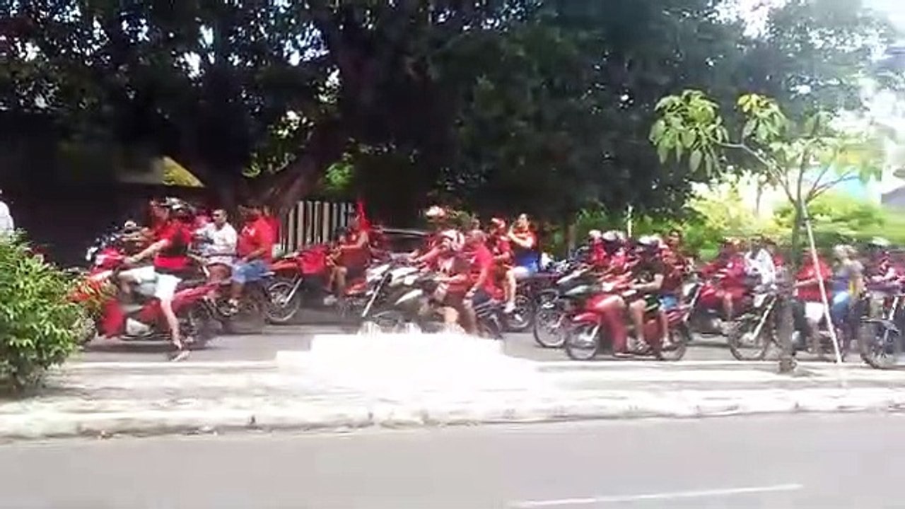 Com carreata e festa nas ruas de Cajazeiras, torcedores do Flamengo celebram títulos da Copa do Brasil e Libertadores