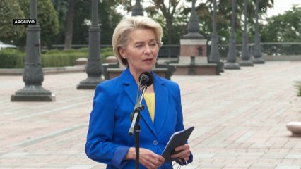 Von der Leyen vai propor apoio até 18 mil milhões de euros à Ucrânia