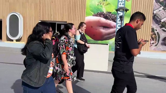 La COP27 arranca en Egipto y aprueba debatir un fondo por los daños del cambio climático