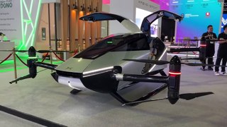 World’s First Flying Car | XPeng X2
