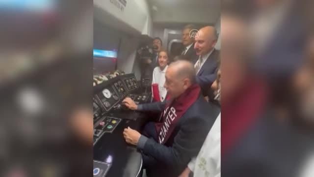 GAZİANTEP - Fahrettin Altun Cumhurbaşkanı Erdoğan'ın, Gaziray'ı kullandığı görüntüleri paylaştı