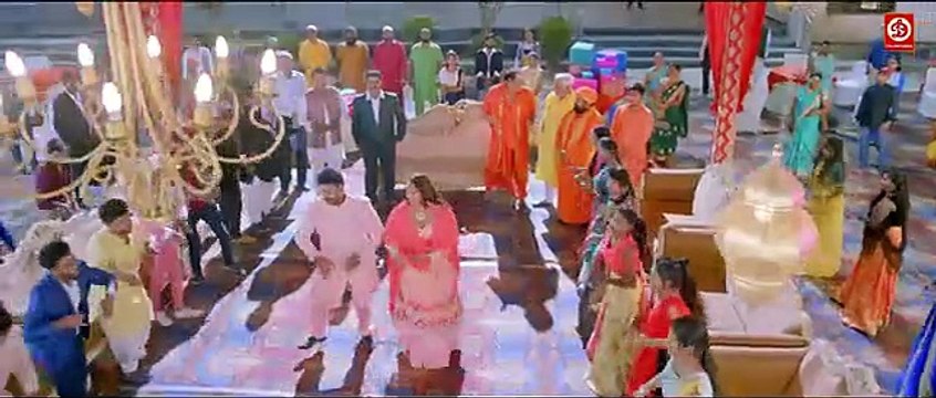 आ गया पवन सिंह और काजल राघवानी का शादी में बजने वाला गाना #Sehnaai Manbhavan (360p)