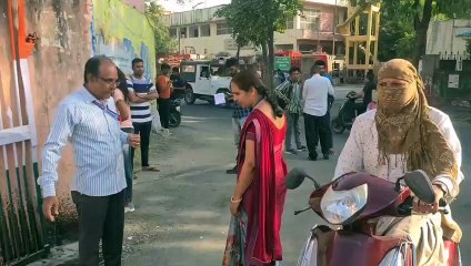 तीन स्तर की जांच के बाद दे पाए परीक्षा, आधे अभ्यर्थी रहे गैर हाजिर