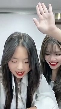 Clip: Phúng Phính lần đầu tiên khoe giọng hát trong trẻo