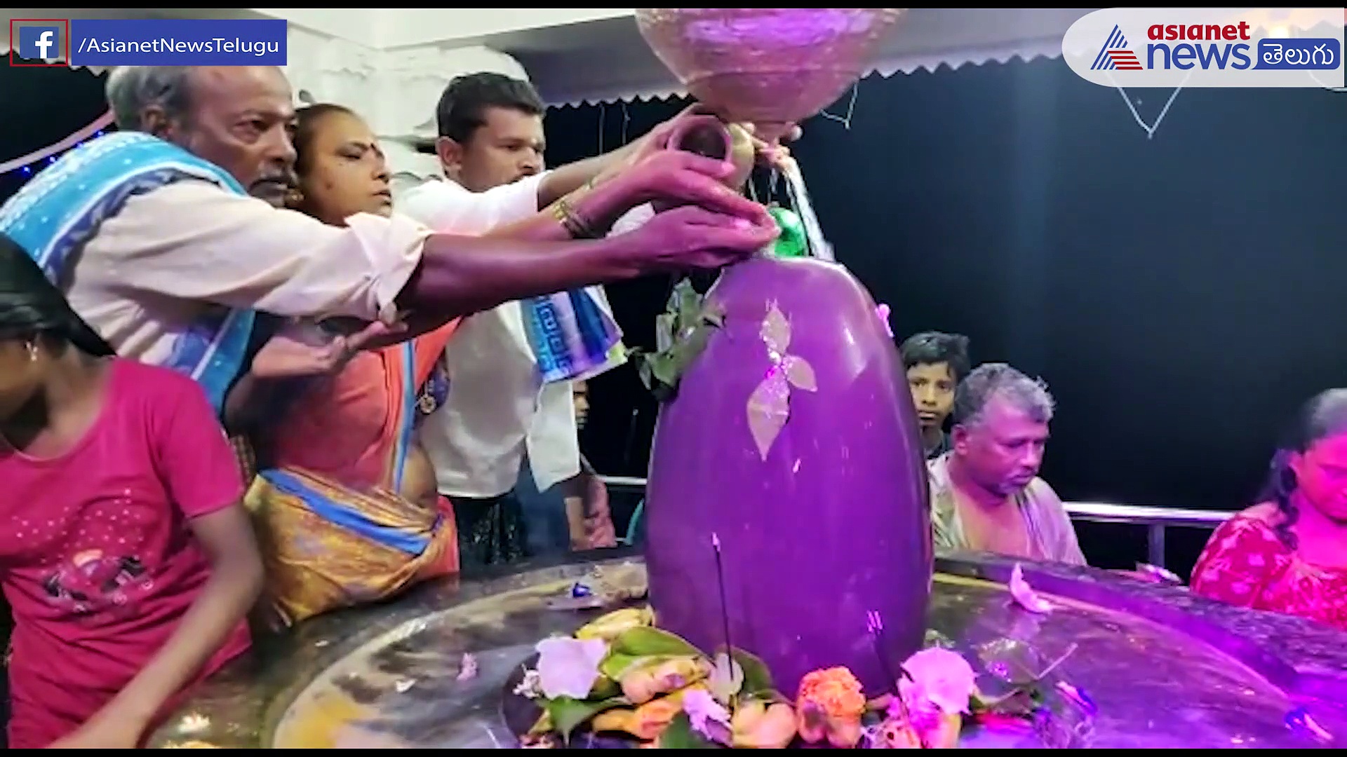 కార్తీక పౌర్ణమి వేళ నదీస్నానాలు... భక్తులతో కిటకిటలాడుతున్న శివాలయాలు 