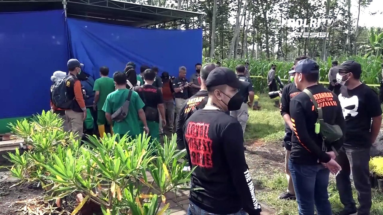 Dua Jenazah Korban Tragedi Kanjuruhan Jalani Autopsi - Video Dailymotion