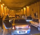 Ümraniye ve Bağcılar'da yol kapatıp asker eğlencesi düzenlediler