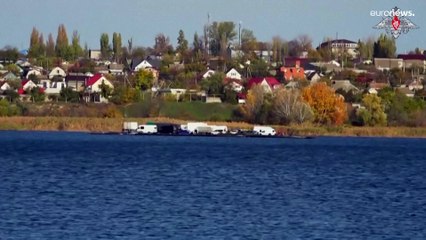 Ukraine : les "évacuations" se poursuivent à Kherson, la bataille approche