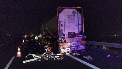 Tankeri emniyet şeridine çeken şoföre kamyon çarptı