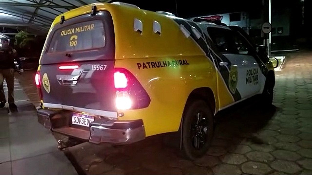 Após disparos de pistola, homem desacata policiais e é detido, na Vila Tolentino
