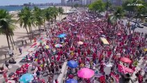 Demonstrações a favor e contra a vitória de Lula da Silva no Brasil