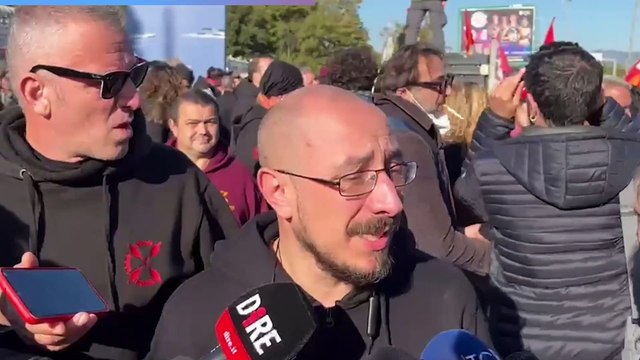 Ex Gkn, il presidio davanti alla fabbrica