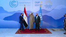 قادة العالم يبدأون التوافد إلى مؤتمر المناخ في شرم الشيخ