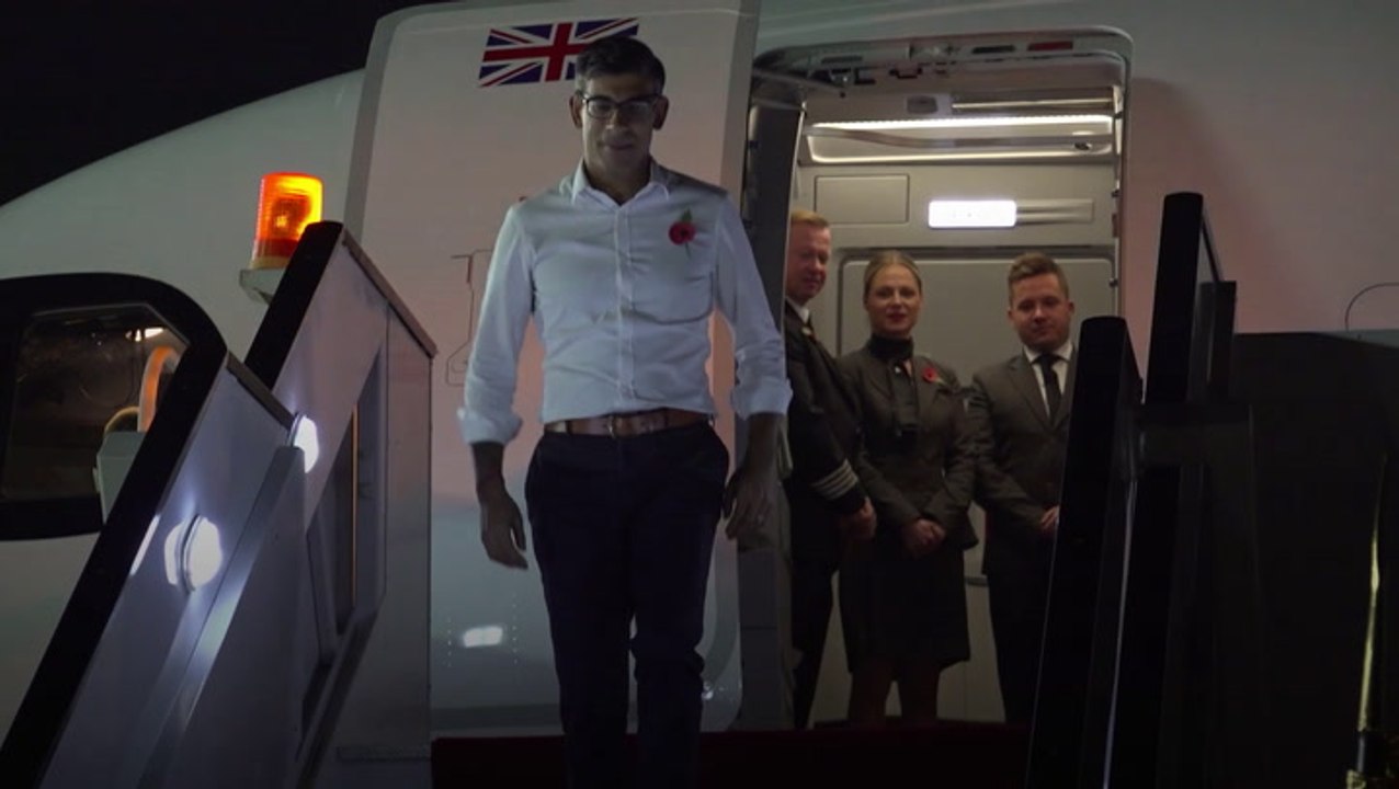 Cop27: Rishi Sunak and James Cleverly arrive in Egypt