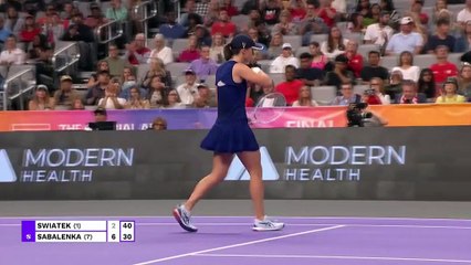 WTA Finals Fort Worth - Sabalenka surprend Swiatek et rejoint Garcia
