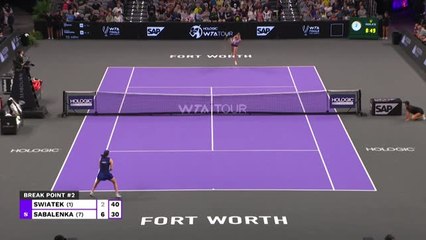 WTA Finals Fort Worth - Sabalenka surprend Swiatek et rejoint Garcia