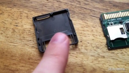 What's Inside an R4 DS Flash Cart