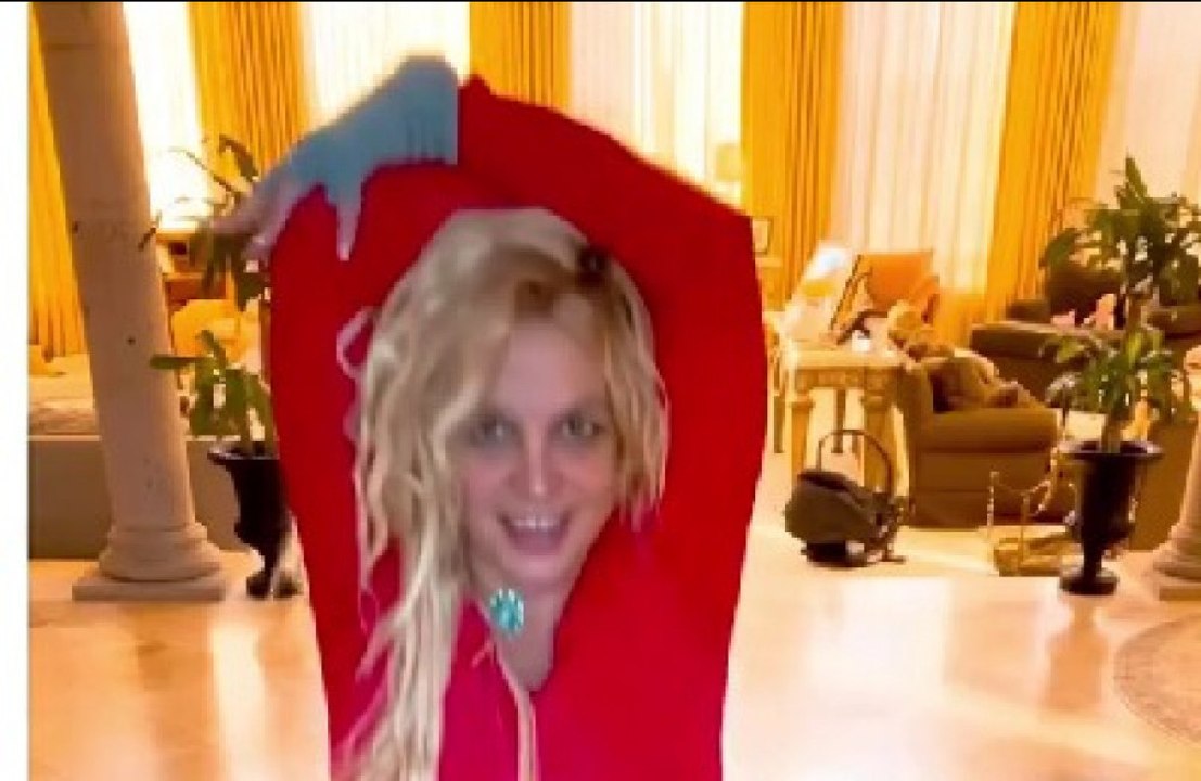Britney Spears reveals she has incurable nerve damage on one side of her body