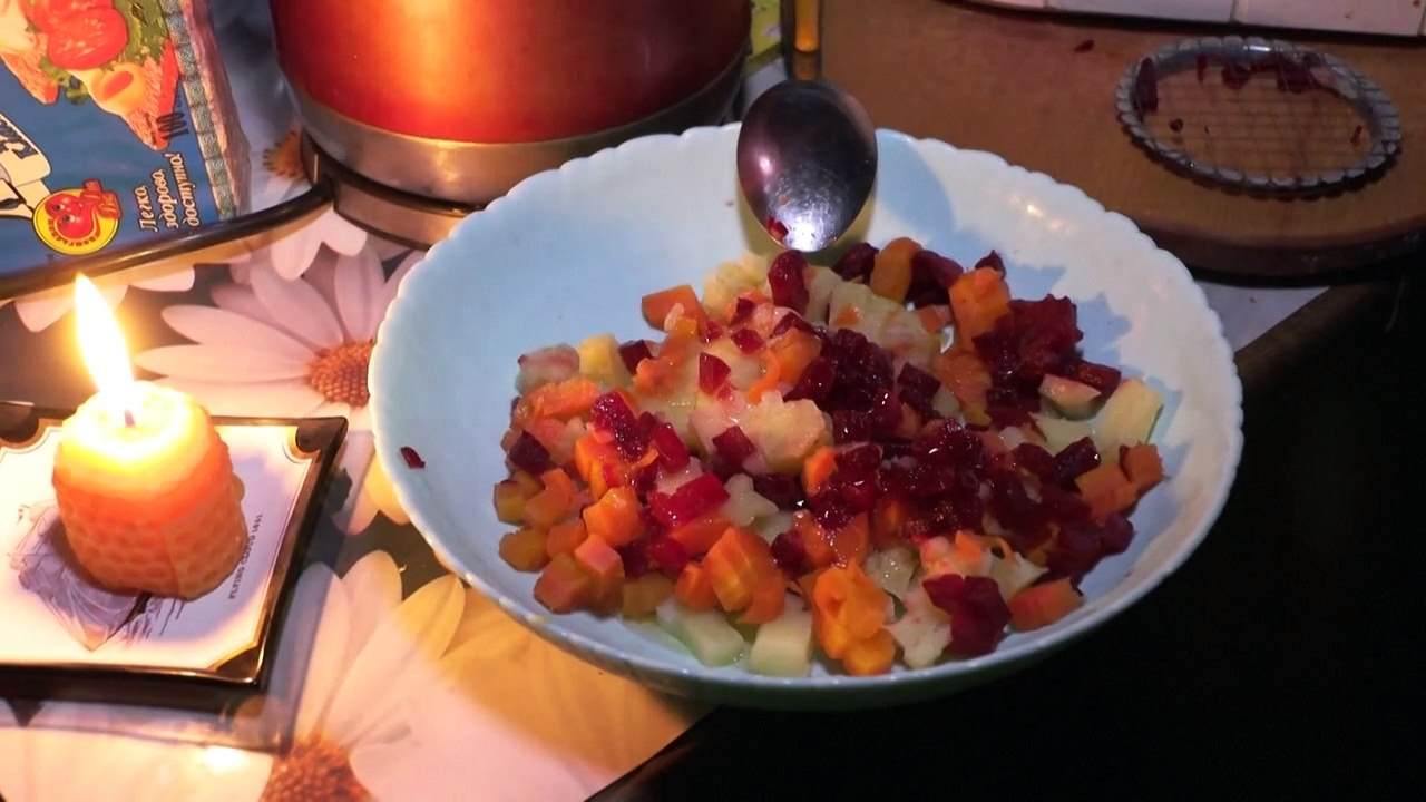 Not macht erfinderisch: Kiewer leben mit Stromausfällen