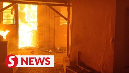 Five houses destroyed in Kg Baru fire