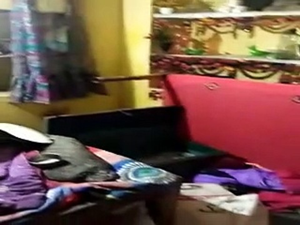 video: सूने मकान से नकदी व तीन लाख के आभूषण ले गए चोर