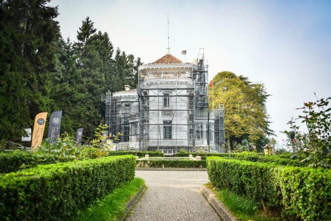 Atatürk Köşkü'nde restorasyon çalışmaları devam ediyor