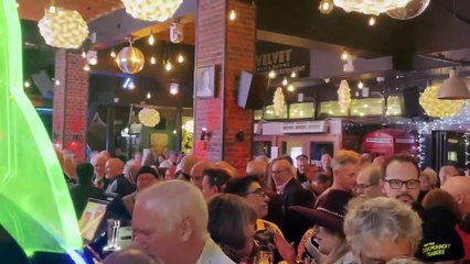 Velvet Music Rooms packed to rafters as Steve Gibbons is awarded Broad Street Star