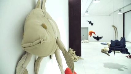 Arte in fabbrica, bestiario di sculture-tessuto di Claudia Losi