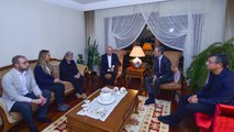 Kılıçdaroğlu, gazeteci Tülay Ünal Öçten'e taziye ziyaretinde bulundu