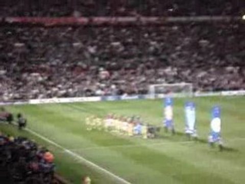 Manchester - Lille : entrée des joueurs!