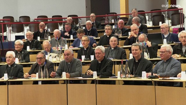 Violences sexuelles dans l'Eglise : onze évêques ou anciens évêques mis en cause