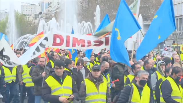 La patronal que representa a los camioneros autónomos y pymes del transporte convoca un paro a partir del próximo domingo