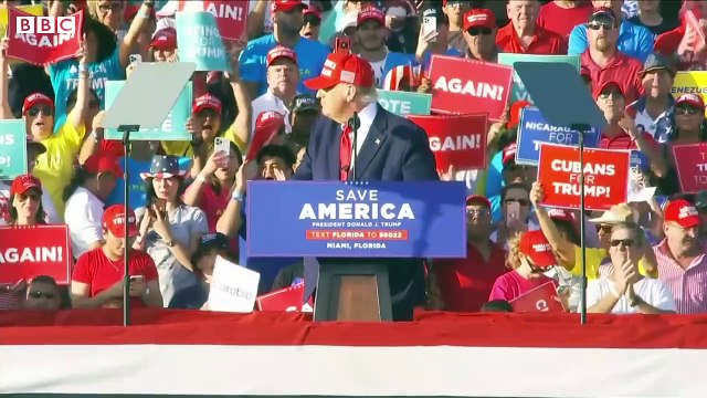 Donald Trump and Joe Biden fire up voters ahead of US midterm elections - BBC News