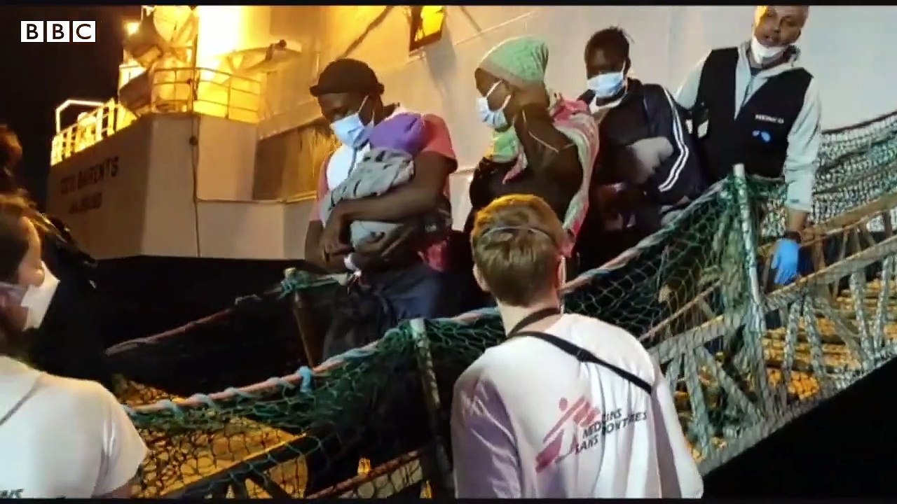 Italian government accused of breaching international maritime law - BBC News