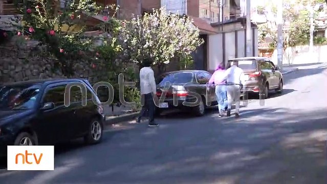 Investigan la muerte de una mujer que cayó de un sexto piso