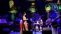 Ankhiyon Ko Rehne De Akhiyon Ke Aas Paas | Moods Of Lata Mangeshkar | Sarrika Singh Live Cover Performing Romantic Love Sad Song ❤❤