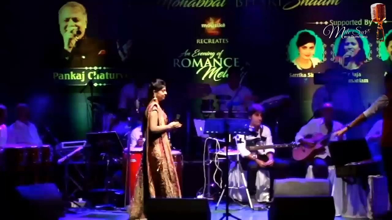 Ankhiyon Ko Rehne De Akhiyon Ke Aas Paas | Moods Of Lata Mangeshkar | Sarrika Singh Live Cover Performing Romantic Love Sad Song ❤❤