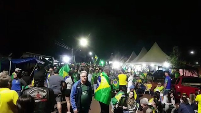 Nós pedimos por socorro pois nós não queremos viver em um país comunista relata manifestante