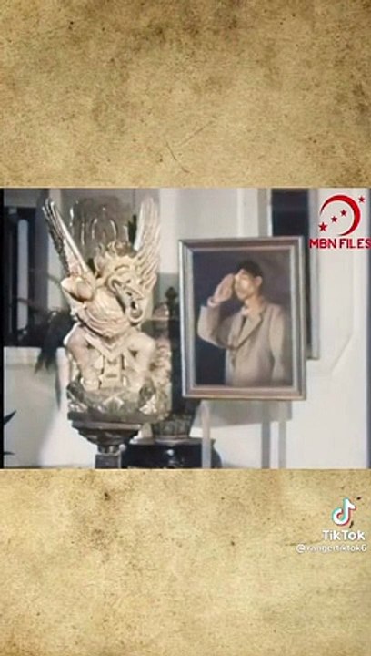 Presiden pertama RI, SOEKARNO berbicara bahasa Inggris, pahlawan bagi seluruh rakyat Indonesia