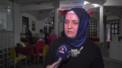 Başkent'te 65 Yaş Üstü Vatandaşlar Teknolojiyi 'Yaşlılar ve Gençler Bilgi Erişim Merkezi'nde Yakalıyor